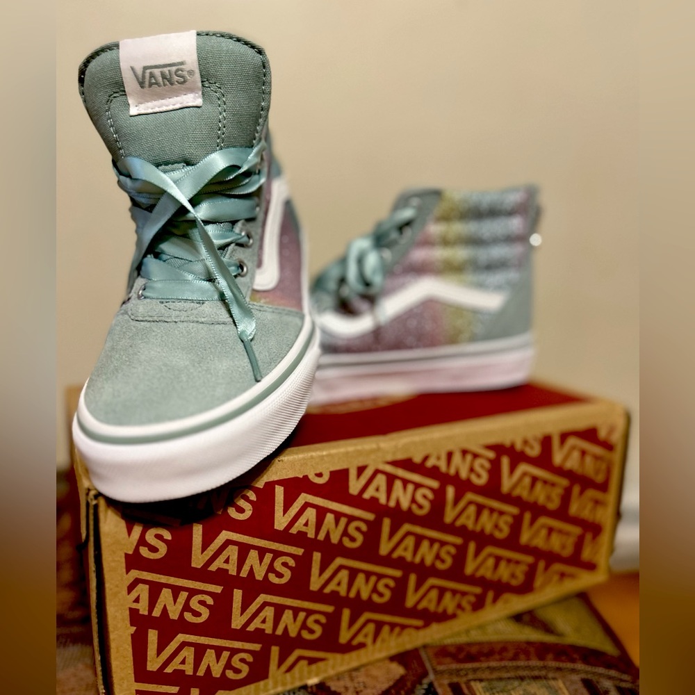 Toddlers BI Surf Vans